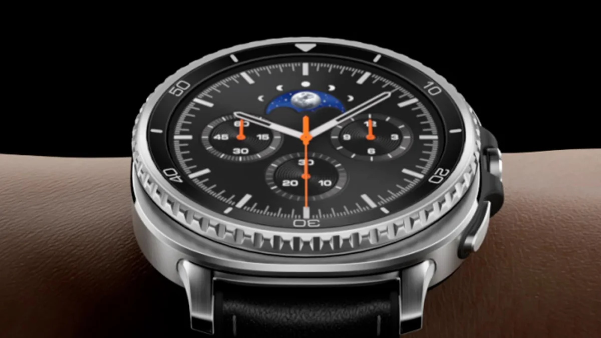 Pessoa praticando corrida ao ar livre monitorando desempenho com smartwatch Galaxy Watch 8