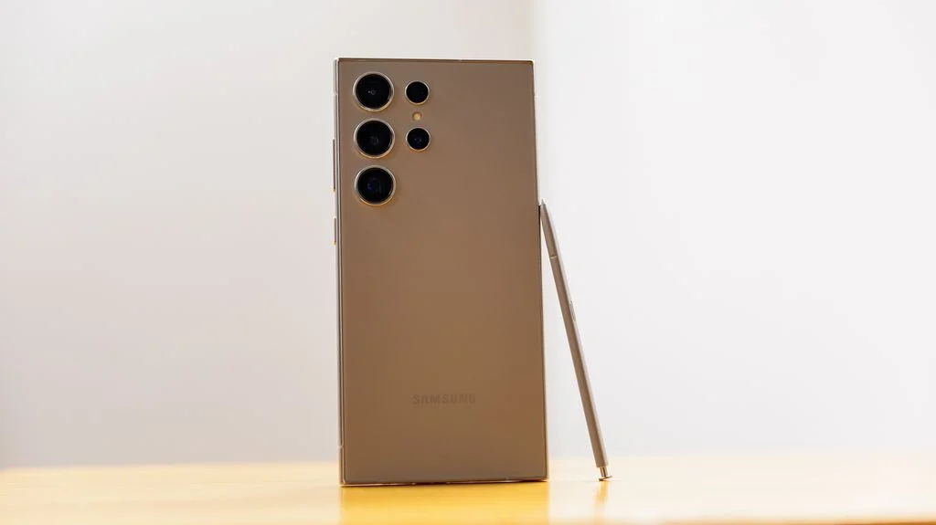Ilustração técnica do artigo sobre Review Samsung Galaxy S24 Ultra: Vale a Pena em 2026? [Análise Completa e Honesta]