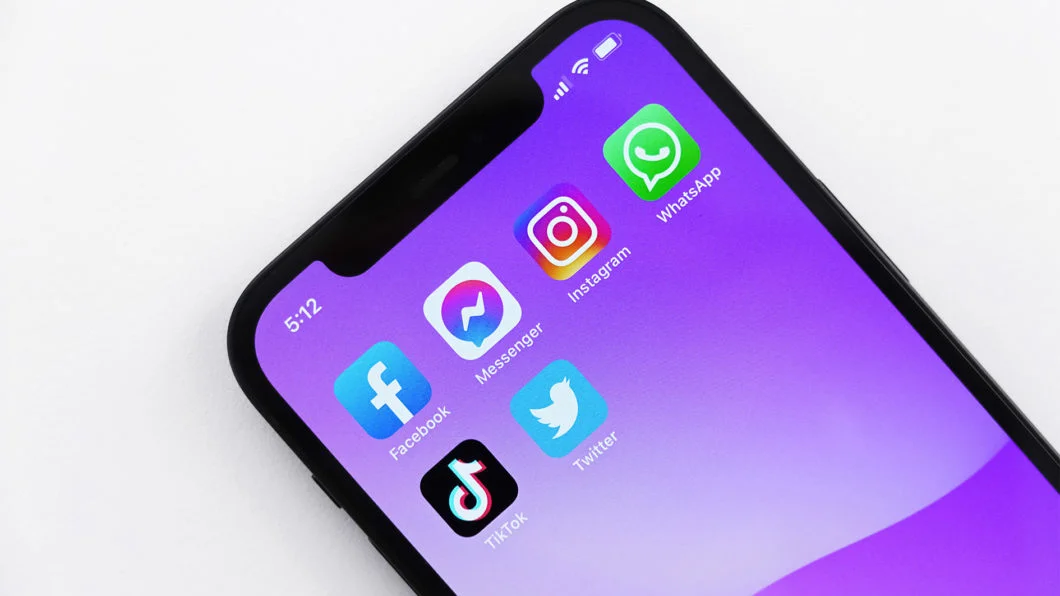 Google, Meta e TikTok no Alvo: Gigantes Falham no Combate a Golpes, Alerta Organização Europeia