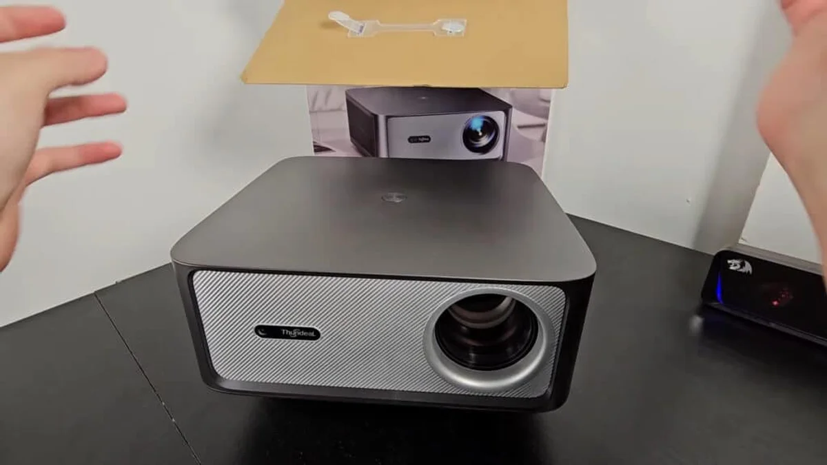 Projetor Thundeal TD98 Pro Vale a Pena? Review Sincero e Teste Prático [Adeus TV?]